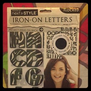 🏁Iron- on Letters 🦓 zebra print/flocked texture